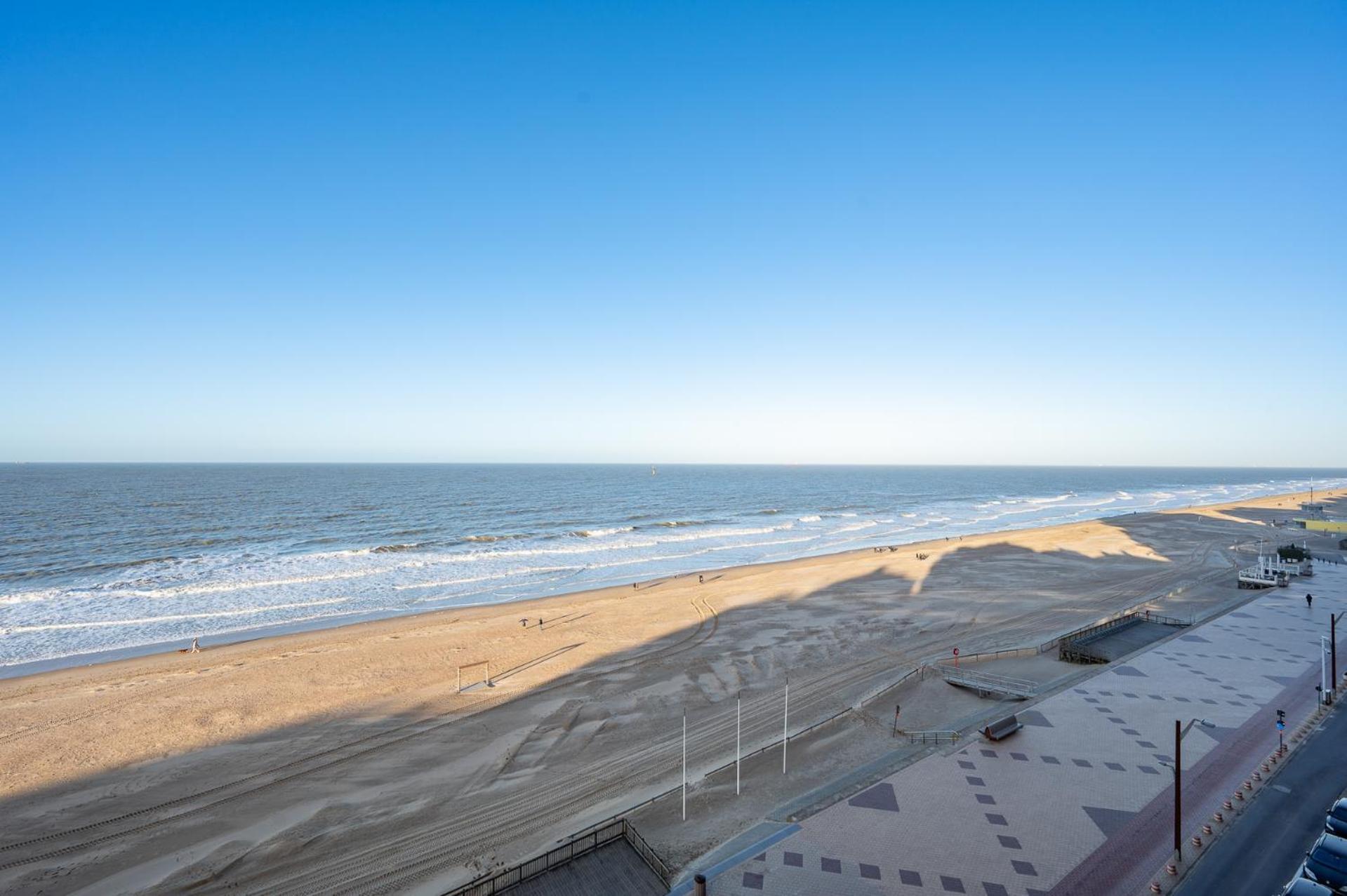 7E Verdiep Appartement Op De Zeedijk In Knokke Voor Max 6 Personen Dış mekan fotoğraf
