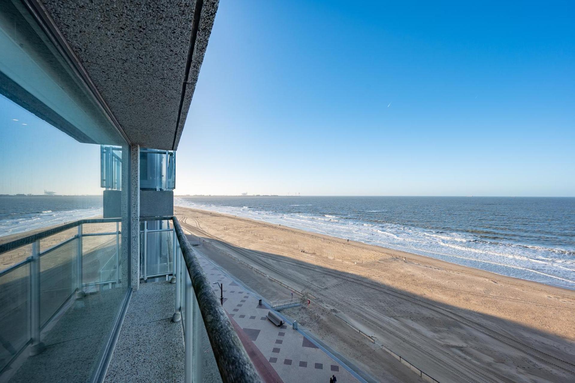 7E Verdiep Appartement Op De Zeedijk In Knokke Voor Max 6 Personen Dış mekan fotoğraf