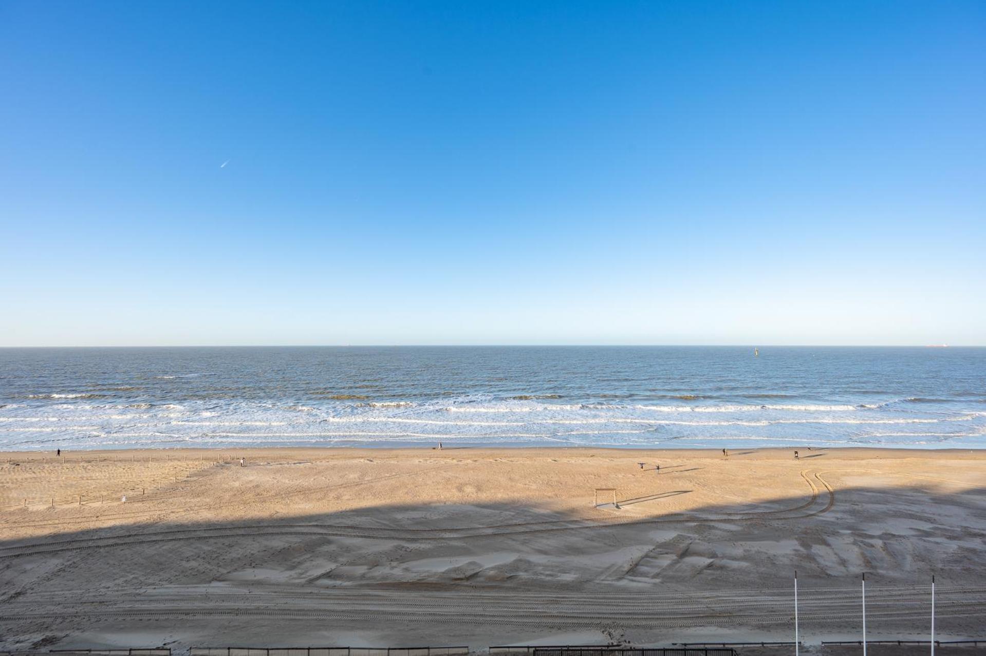 7E Verdiep Appartement Op De Zeedijk In Knokke Voor Max 6 Personen Dış mekan fotoğraf