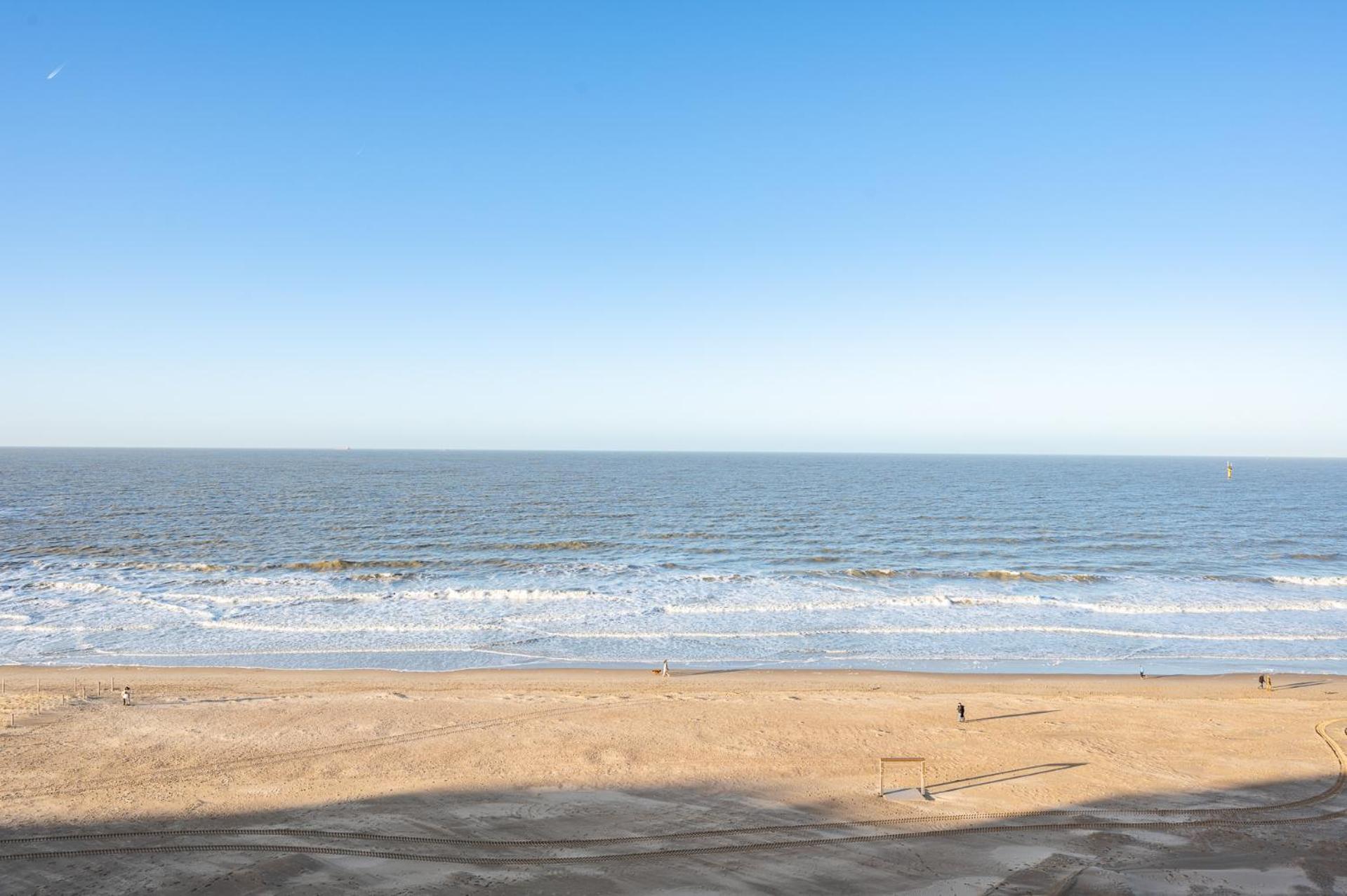 7E Verdiep Appartement Op De Zeedijk In Knokke Voor Max 6 Personen Dış mekan fotoğraf